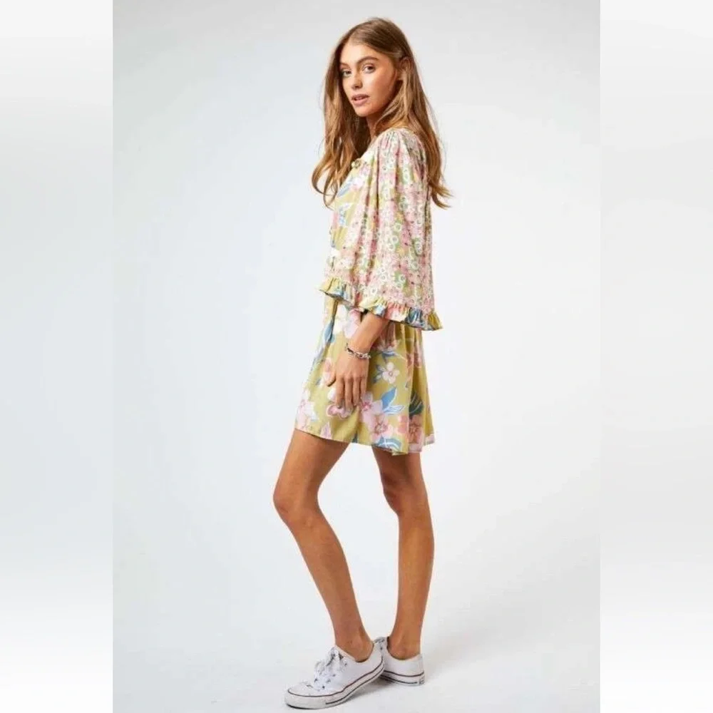 🧨 24. NWT Davi & Dani Mixed Floral Print Romper with Crochet Accents - Picture 10 of 10